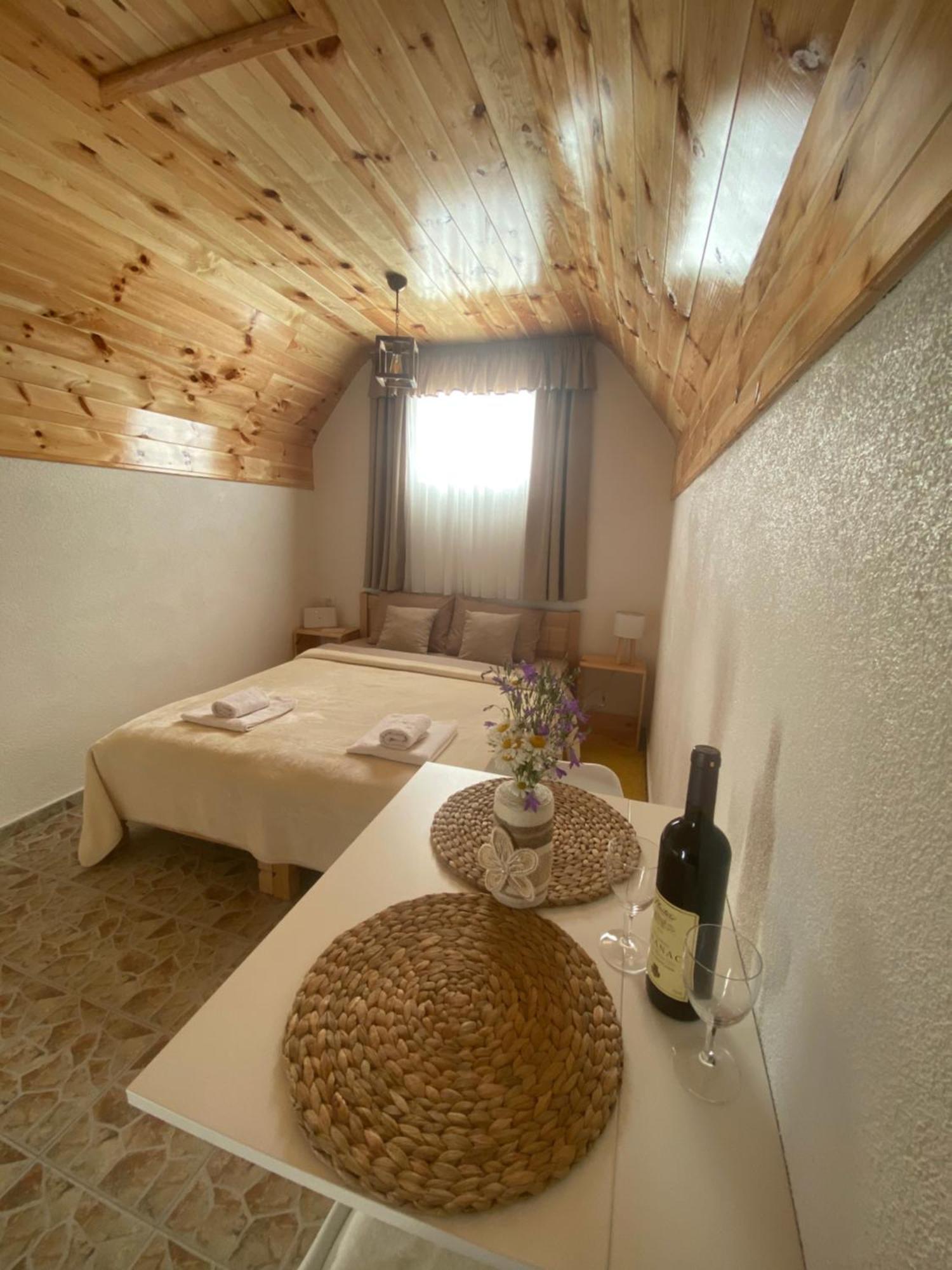 Apartment & Rooms Sweet Dreams Zabljak  Exterior photo